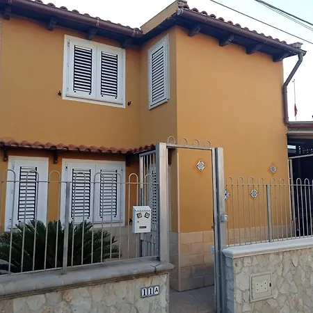 Dom wakacyjny Casa Sole E Mare Indipendente A Triscina