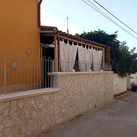 Casa Sole E Mare Indipendente A Triscina